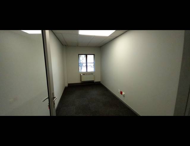 843M² OFFICE TO LET IN WOODMEAD